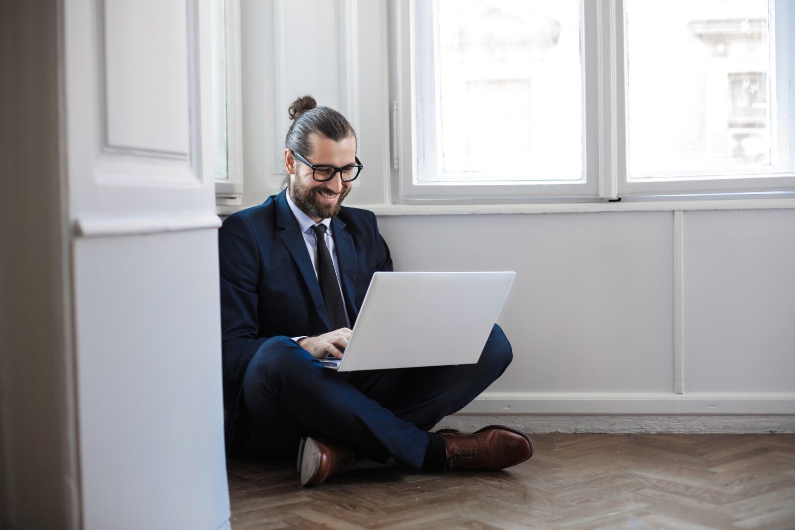 Lee más sobre el artículo Trabajo desde casa, lo más buscado en España en el confinamientoð©‍ð»