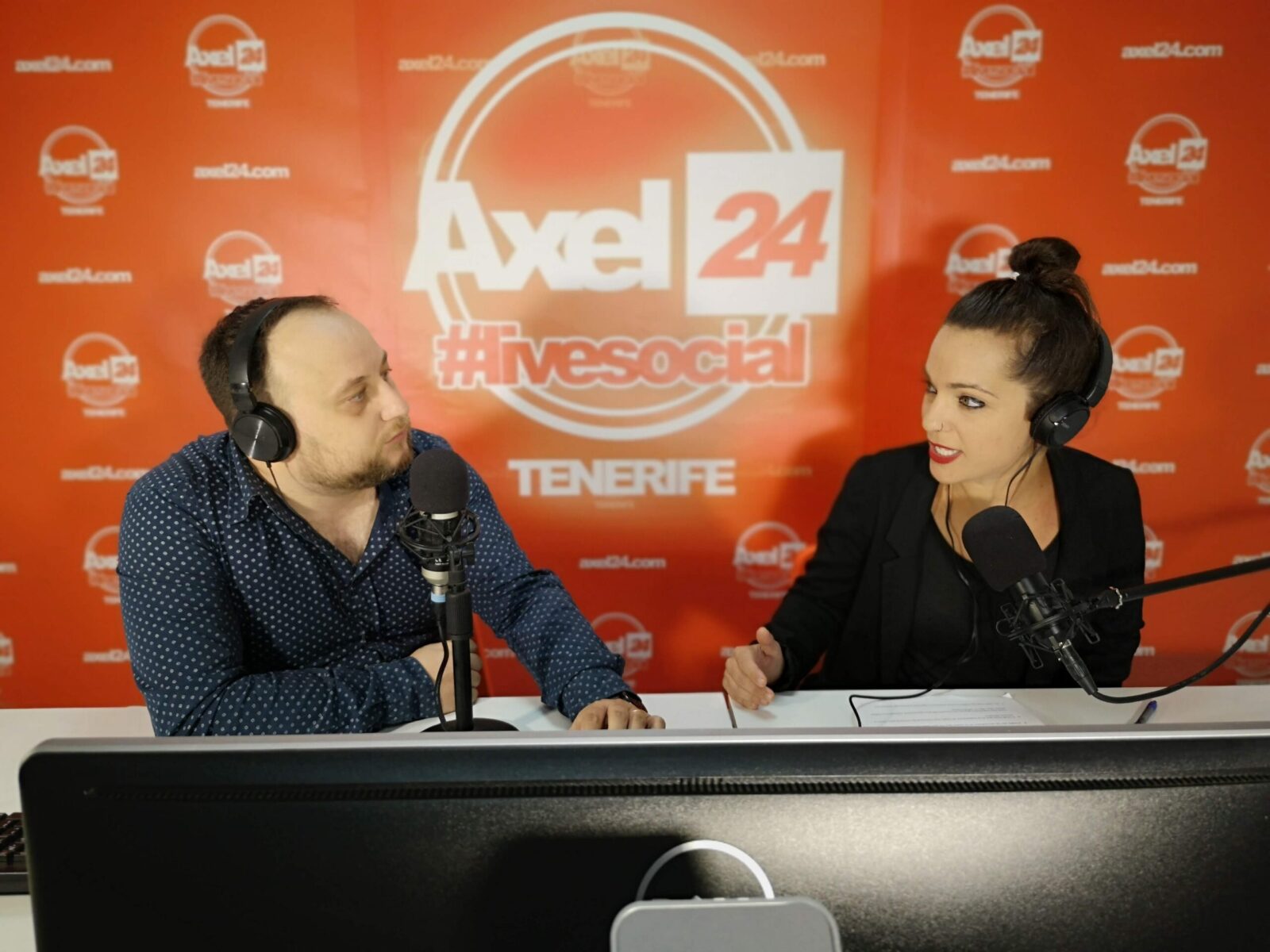 Entrevista a Melania Guijarro directora iMeelZ en Radio Axel 24